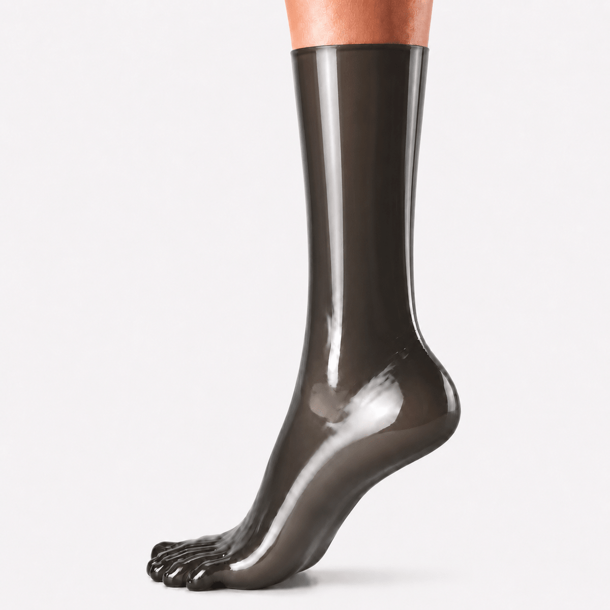 Transparent Smoky Black lange Latex-Zehensocken – Detailansicht