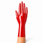 Kurze Latexhandschuhe in Rot mit glatter Oberfläche und sauberem Abschluss